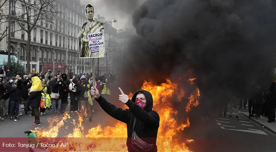pariz protest.webp
